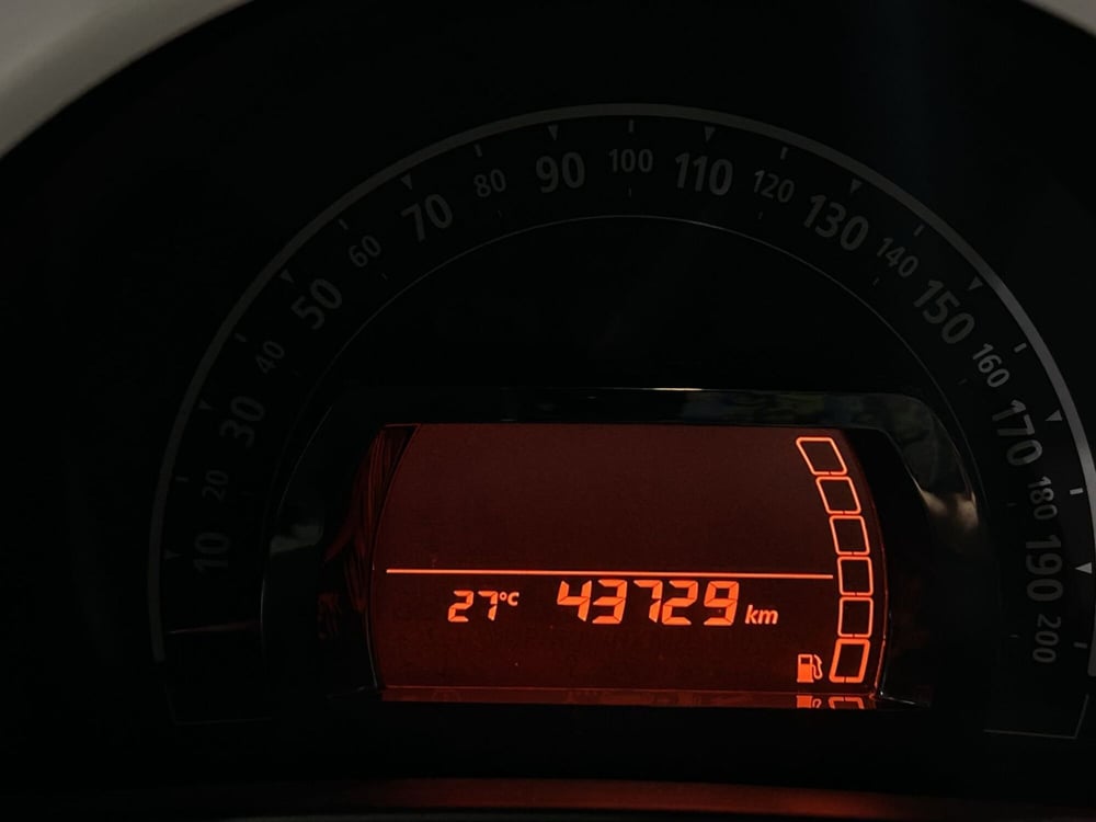Renault Twingo usata a Milano (7)