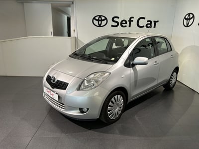 Toyota Yaris 1.3 5 porte Sol del 2007 usata a Milano