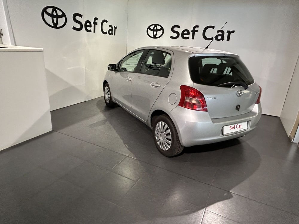 Toyota Yaris usata a Milano (5)
