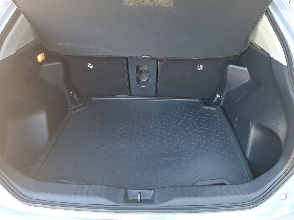 Toyota Yaris Cross usata a Ancona (12)