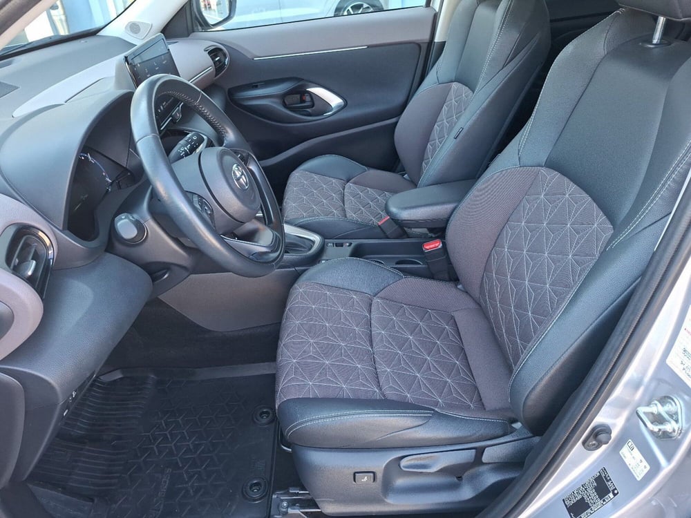Toyota Yaris Cross usata a Ancona (13)