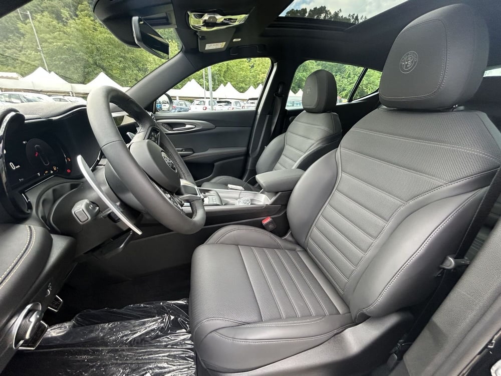 Alfa Romeo Tonale nuova a La Spezia (10)