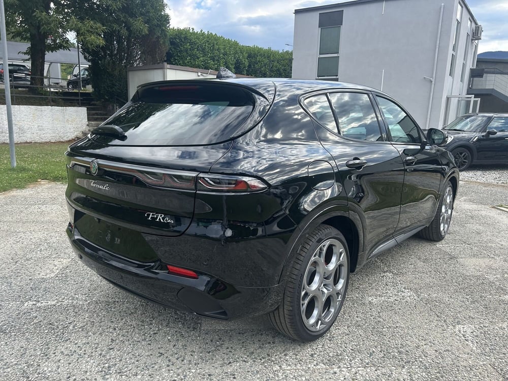 Alfa Romeo Tonale nuova a La Spezia (7)