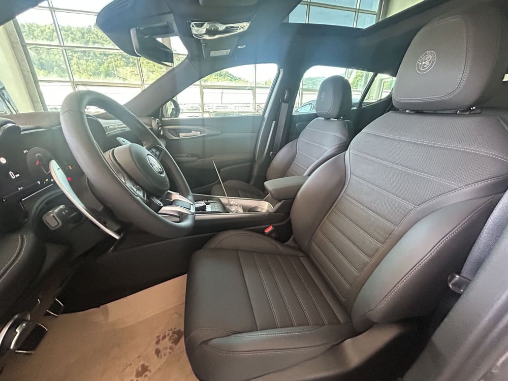 Alfa Romeo Tonale nuova a La Spezia (8)