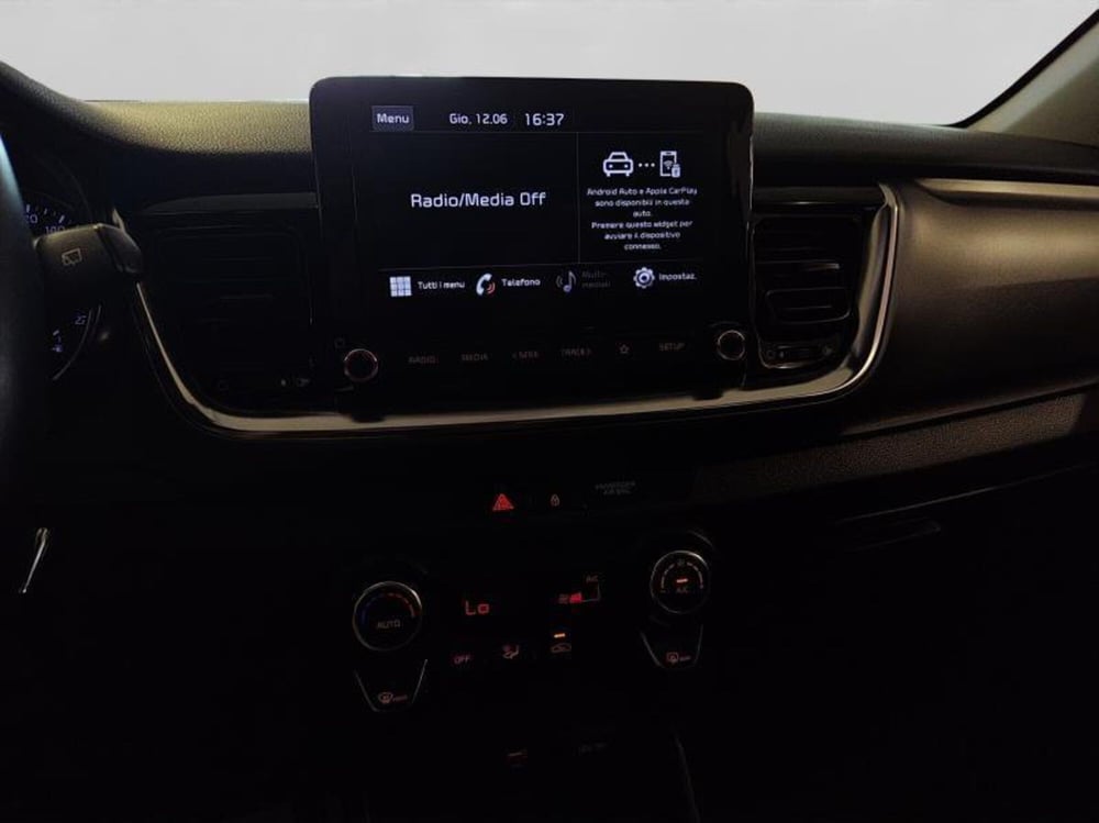 Kia Stonic usata a Genova (15)