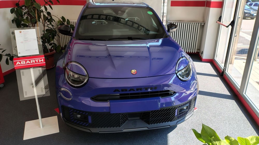 Abarth 600e nuova a Milano
