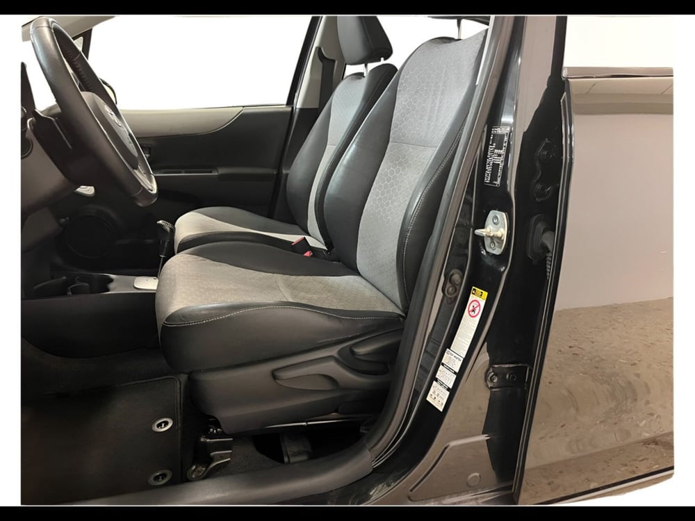 Toyota Yaris usata a Siena (16)