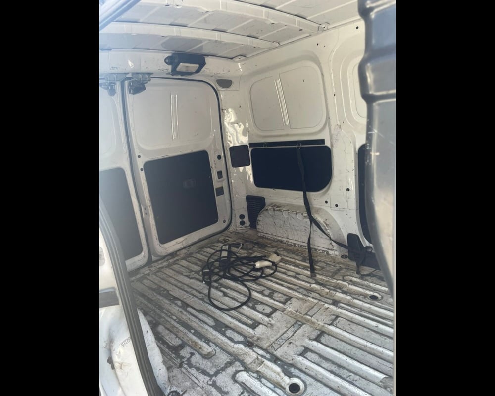 Nissan e-NV200 usata a Siena (7)