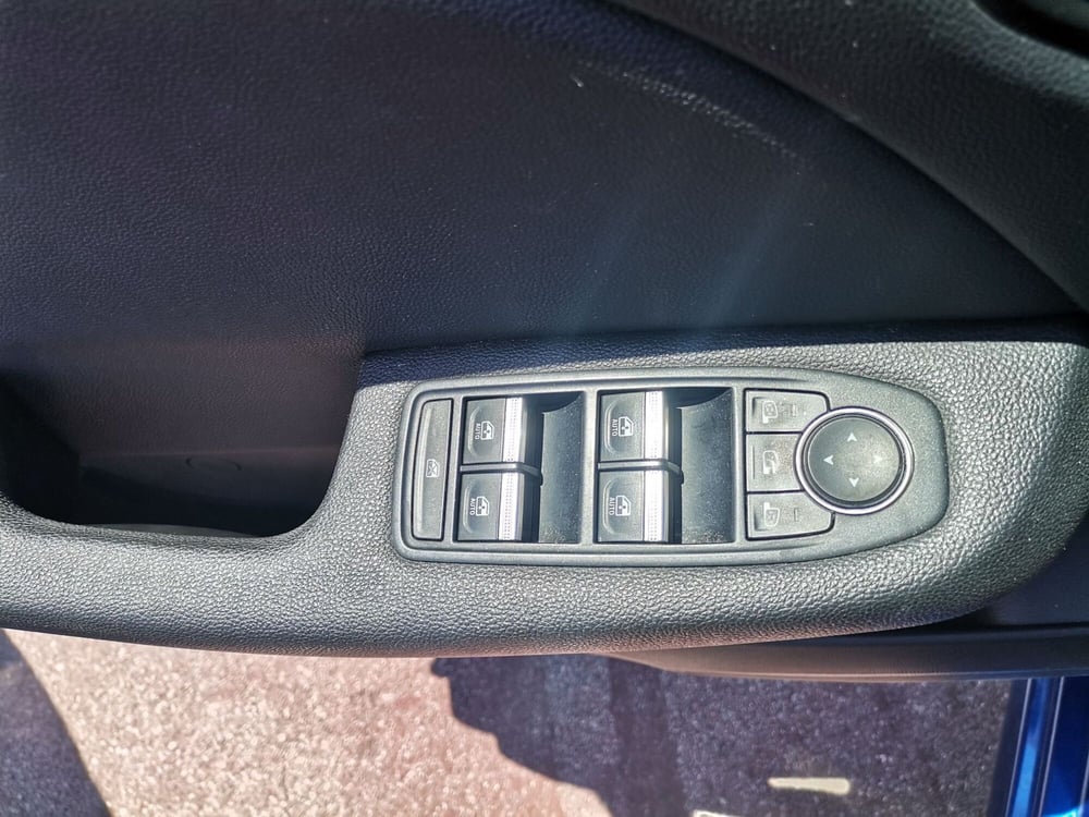 Renault Clio usata a Salerno (16)