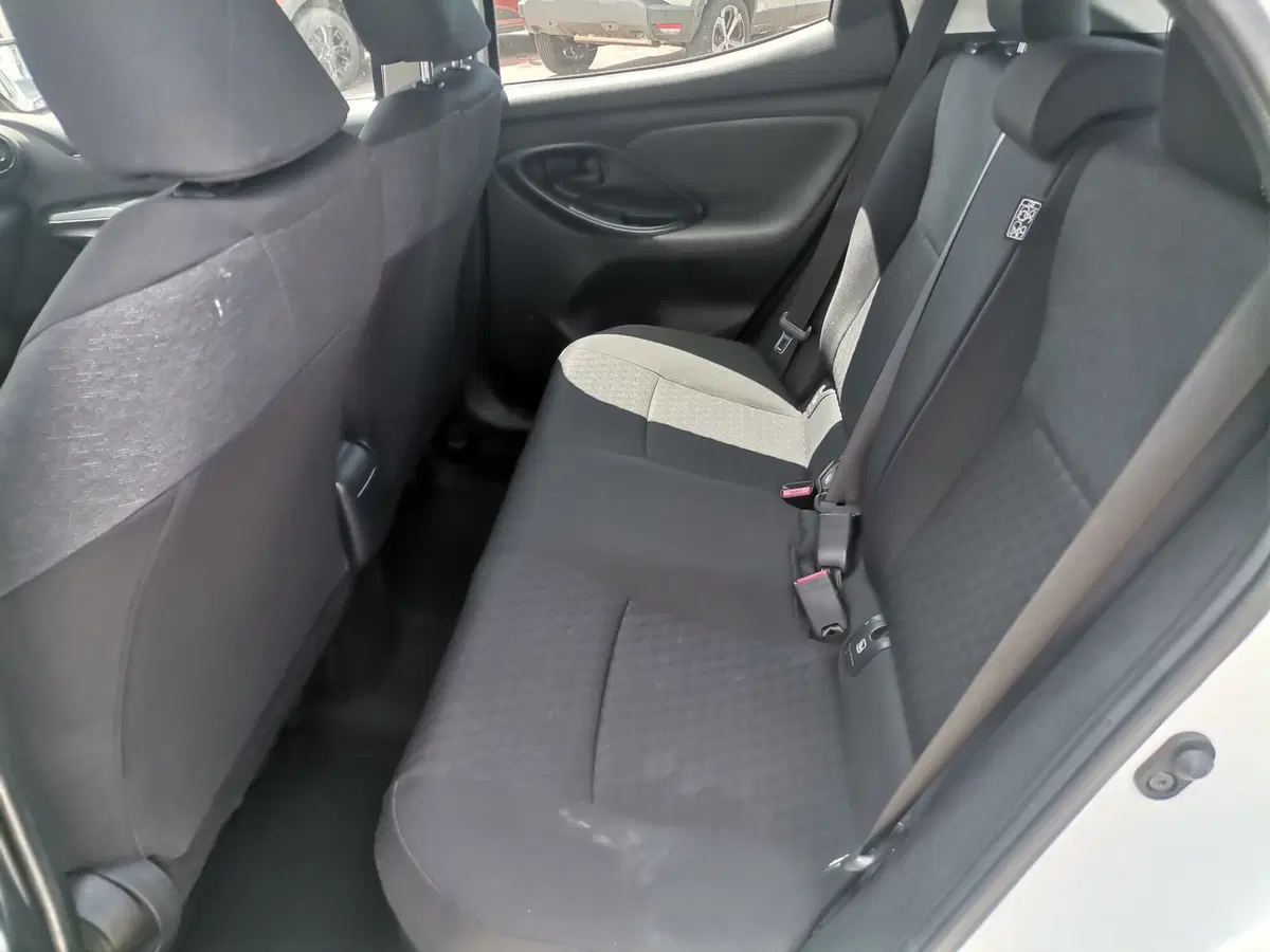 Toyota Yaris usata a Salerno (10)
