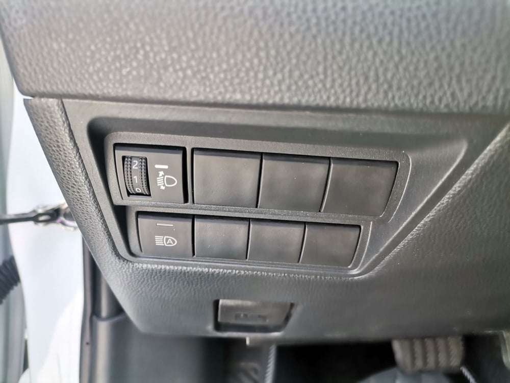 Toyota Yaris usata a Salerno (18)