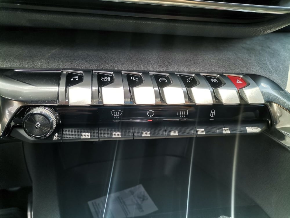 Peugeot 3008 usata a Salerno (16)