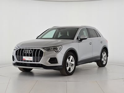 Audi Q3 35 2.0 tdi Business Advanced s-tronic del 2024 usata a Alessandria