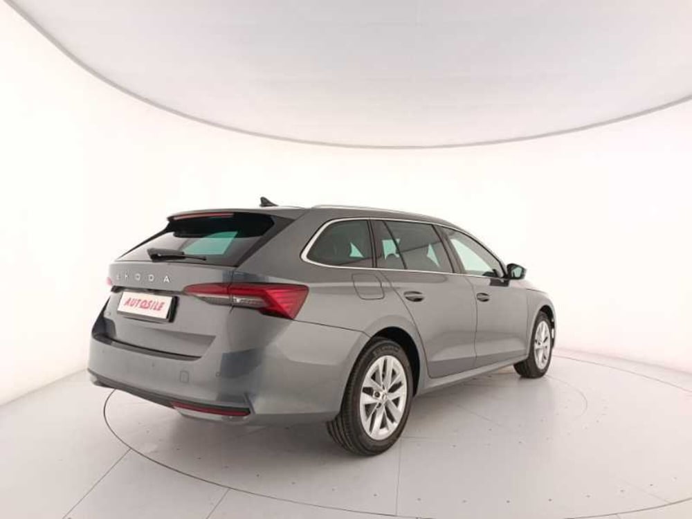 Skoda Octavia Station Wagon nuova a Treviso (6)
