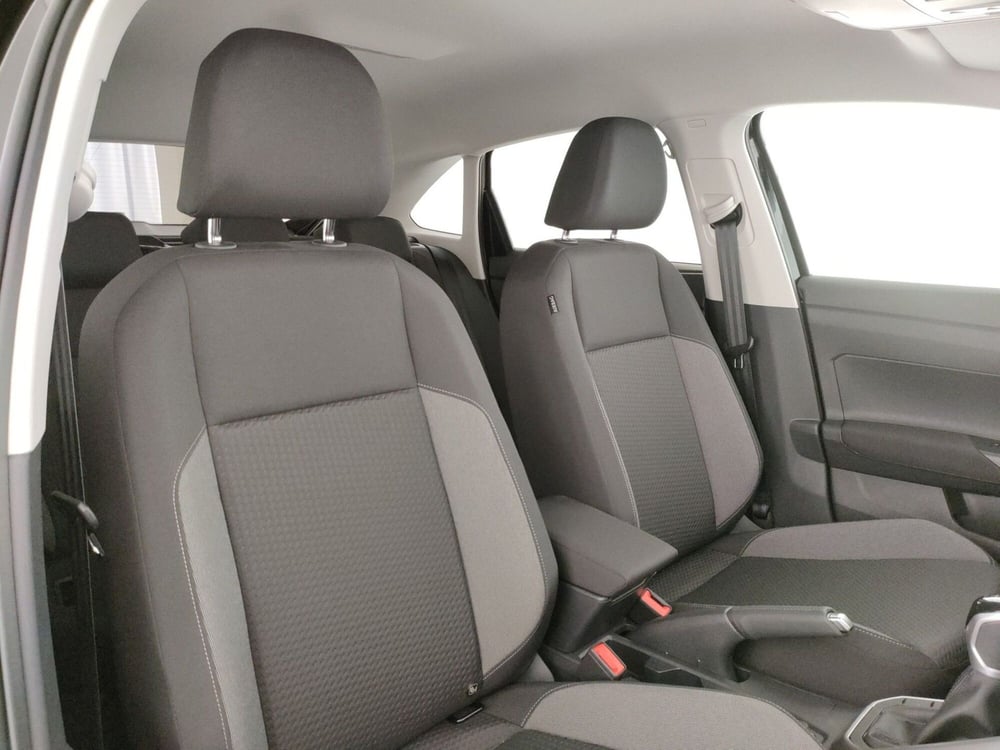 Volkswagen Taigo nuova a Caserta (9)