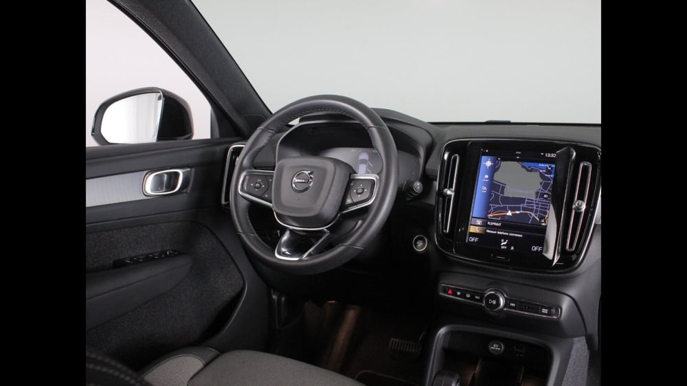 Volvo XC40 usata a Palermo (6)