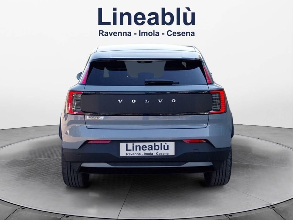 Volvo EX30 Cross Country nuova a Ravenna (12)