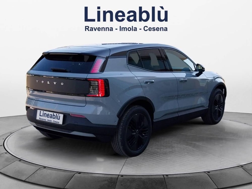 Volvo EX30 Cross Country nuova a Ravenna (13)