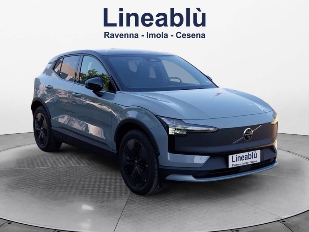 Volvo EX30 Cross Country nuova a Ravenna (15)