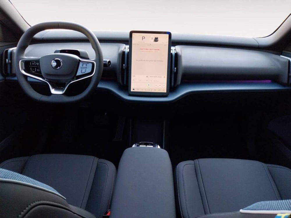 Volvo EX30 Cross Country nuova a Ravenna (18)