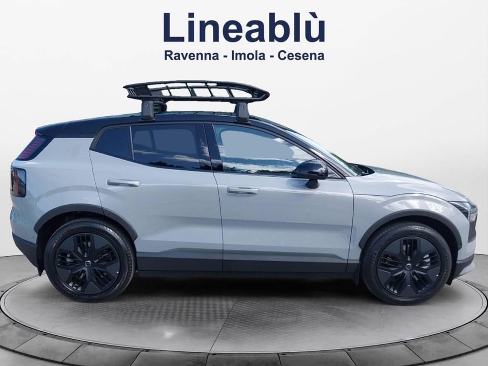 Volvo EX30 Cross Country nuova a Ravenna (6)