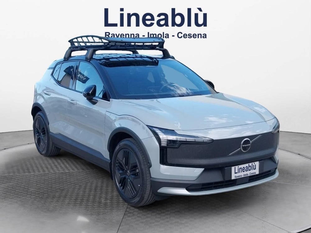 Volvo EX30 Cross Country nuova a Ravenna (7)