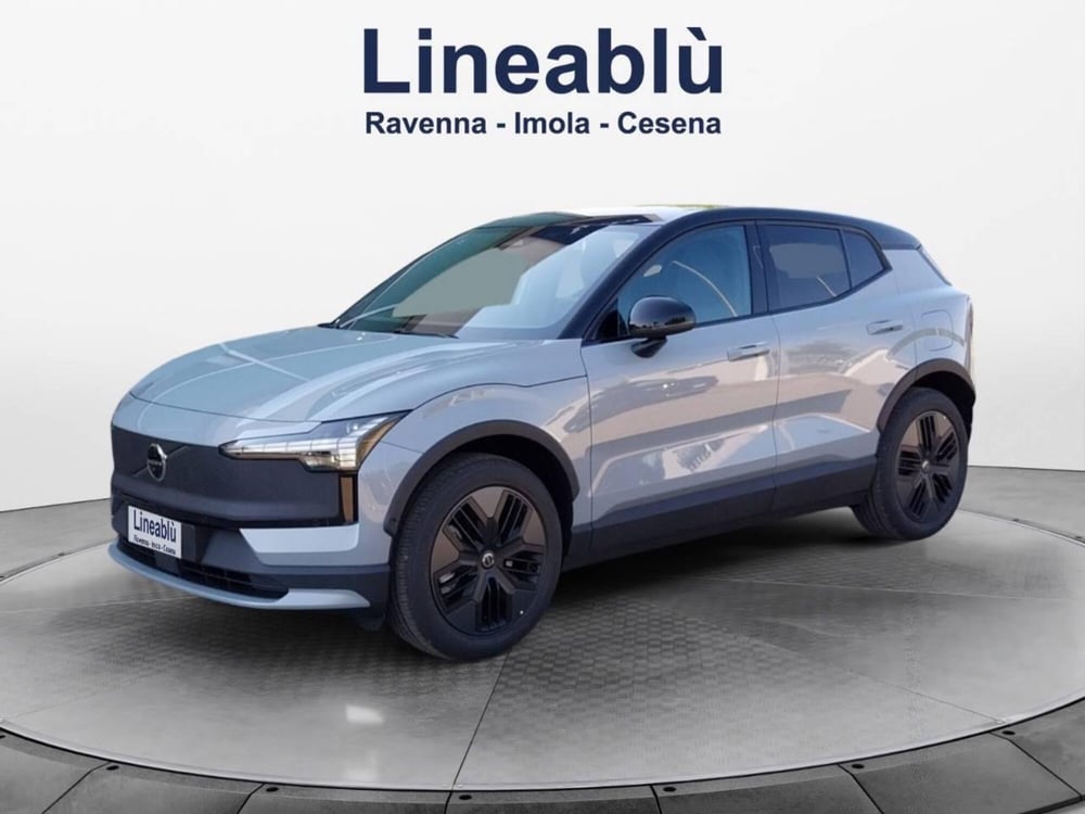 Volvo EX30 Cross Country nuova a Ravenna (9)