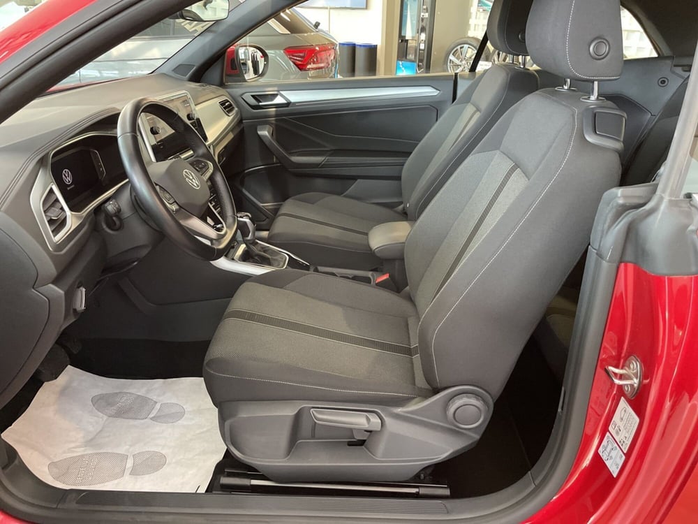 Volkswagen T-Roc Cabrio usata a Varese (11)