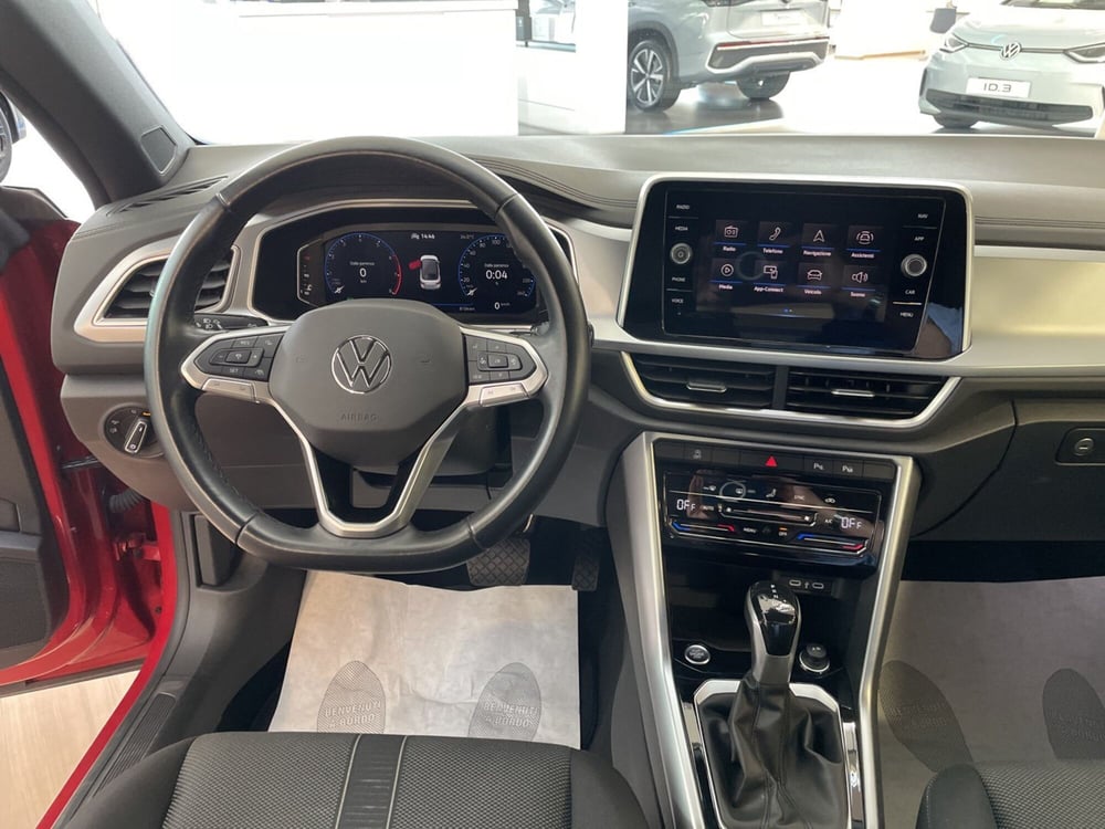 Volkswagen T-Roc Cabrio usata a Varese (13)