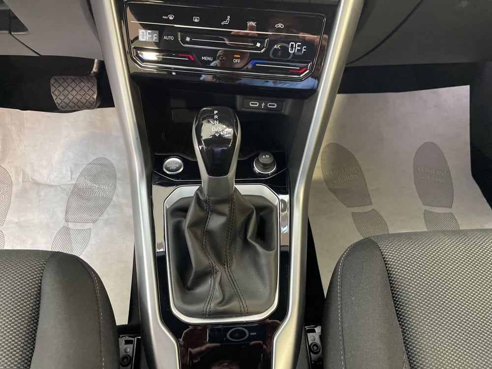 Volkswagen T-Roc Cabrio usata a Varese (15)