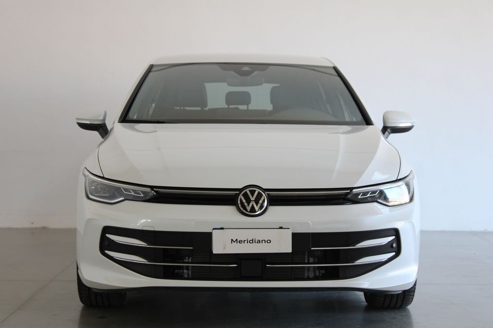 Volkswagen Golf nuova a Agrigento (2)