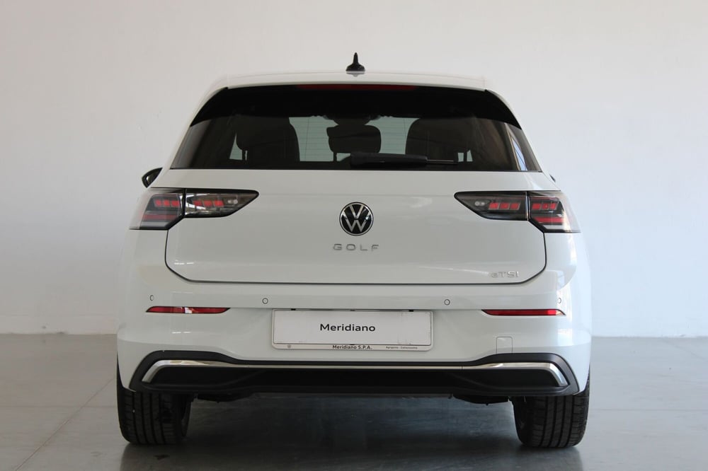 Volkswagen Golf nuova a Agrigento (6)