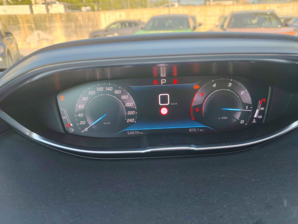 Peugeot 3008 usata a Massa-Carrara (9)