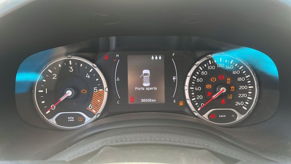 Jeep Renegade usata a Massa-Carrara (6)