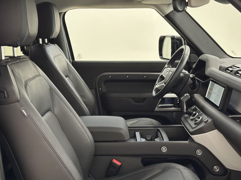 Land Rover Defender usata a Lodi (3)