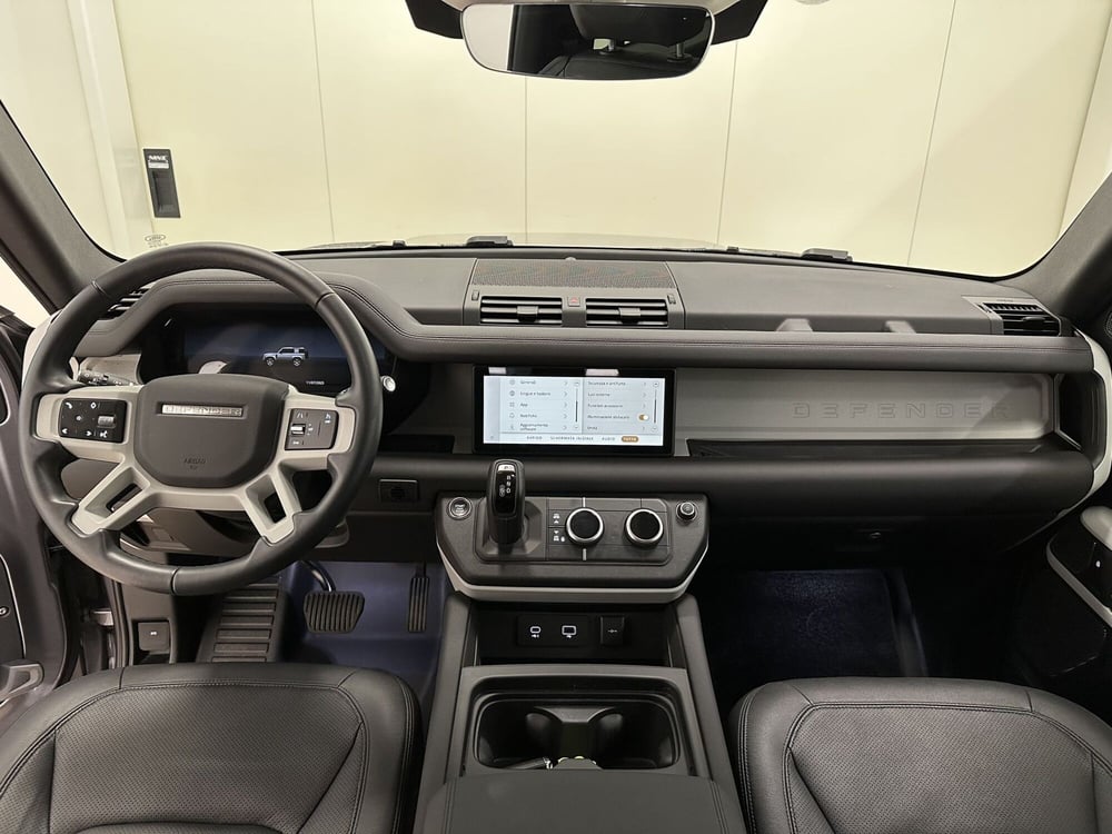 Land Rover Defender usata a Lodi (4)
