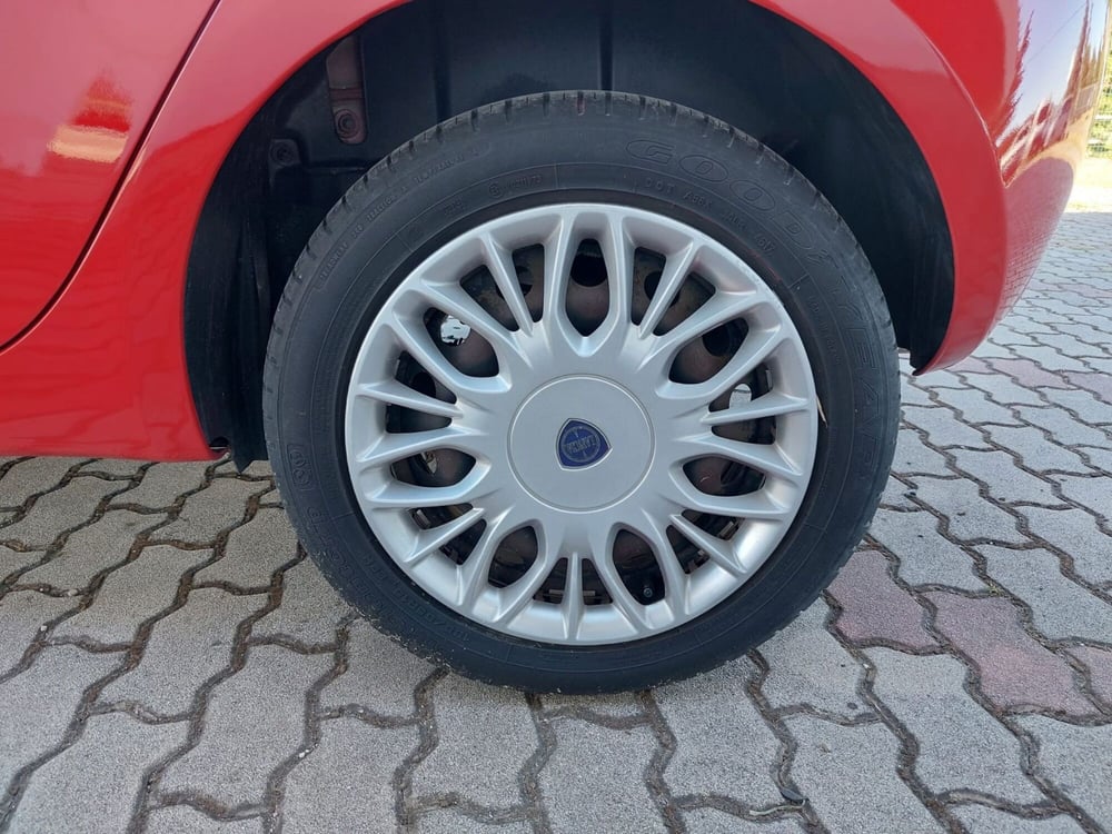 Lancia Ypsilon usata a Pavia (13)