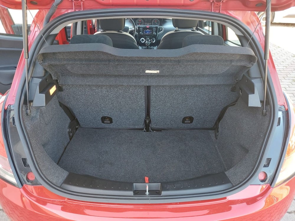 Lancia Ypsilon usata a Pavia (6)