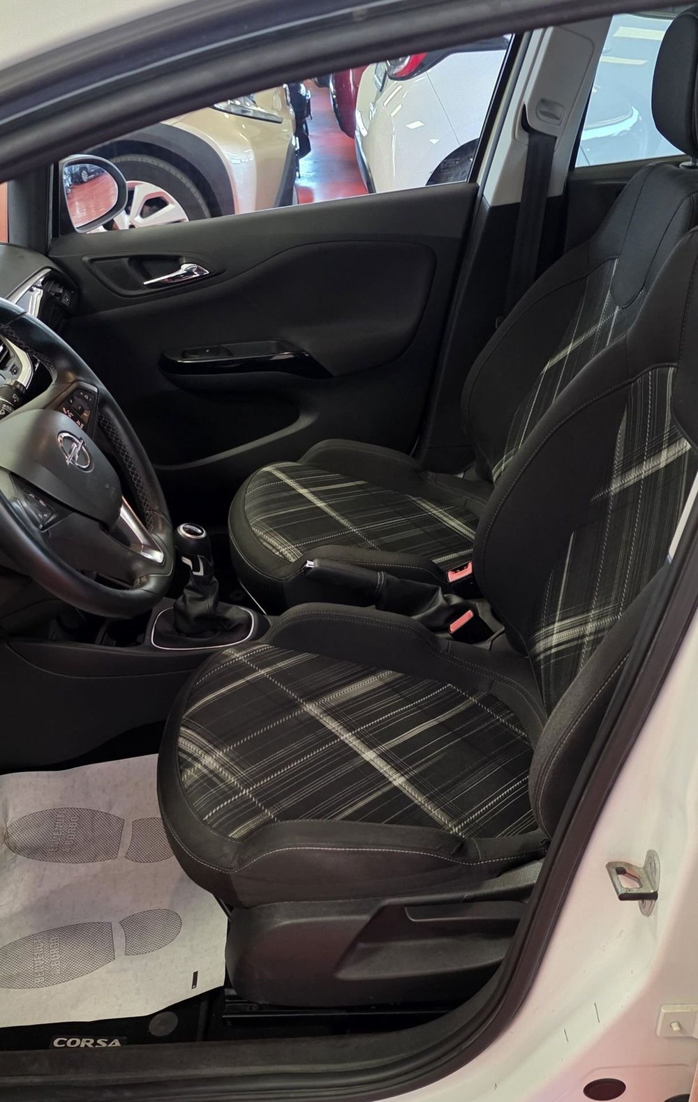 Opel Corsa usata a Messina (7)