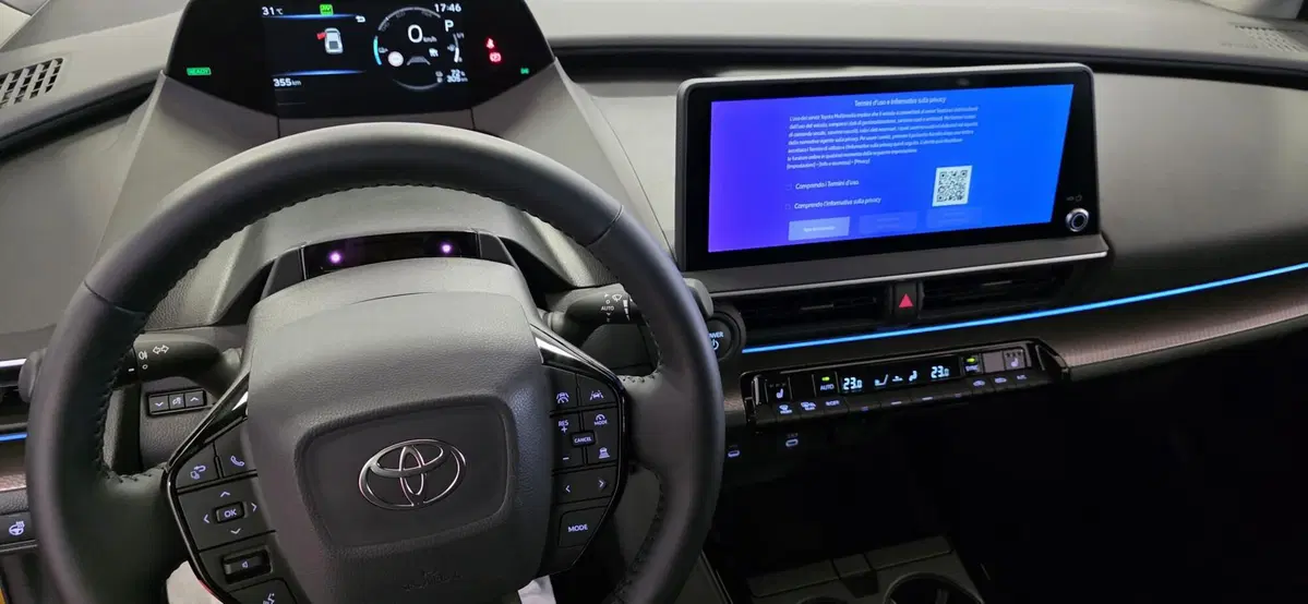 Toyota Prius usata a Messina (10)