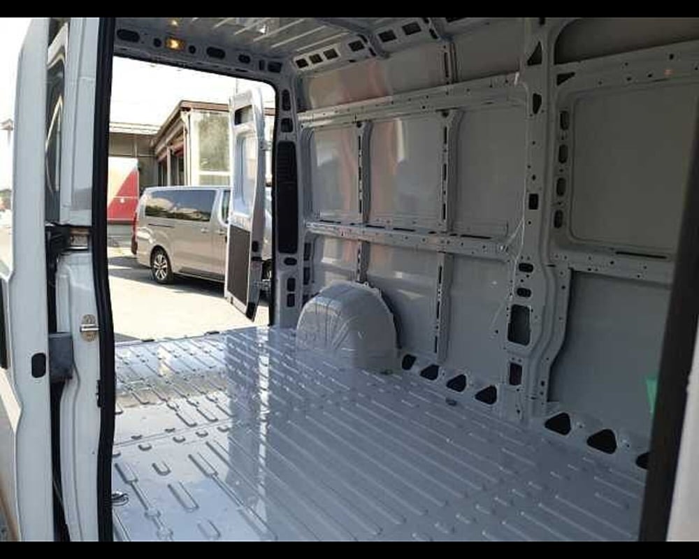 Peugeot Boxer nuova a Cuneo (8)
