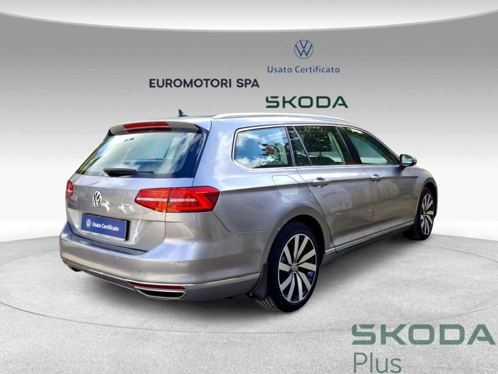 Volkswagen Passat Variant usata a Siena (4)