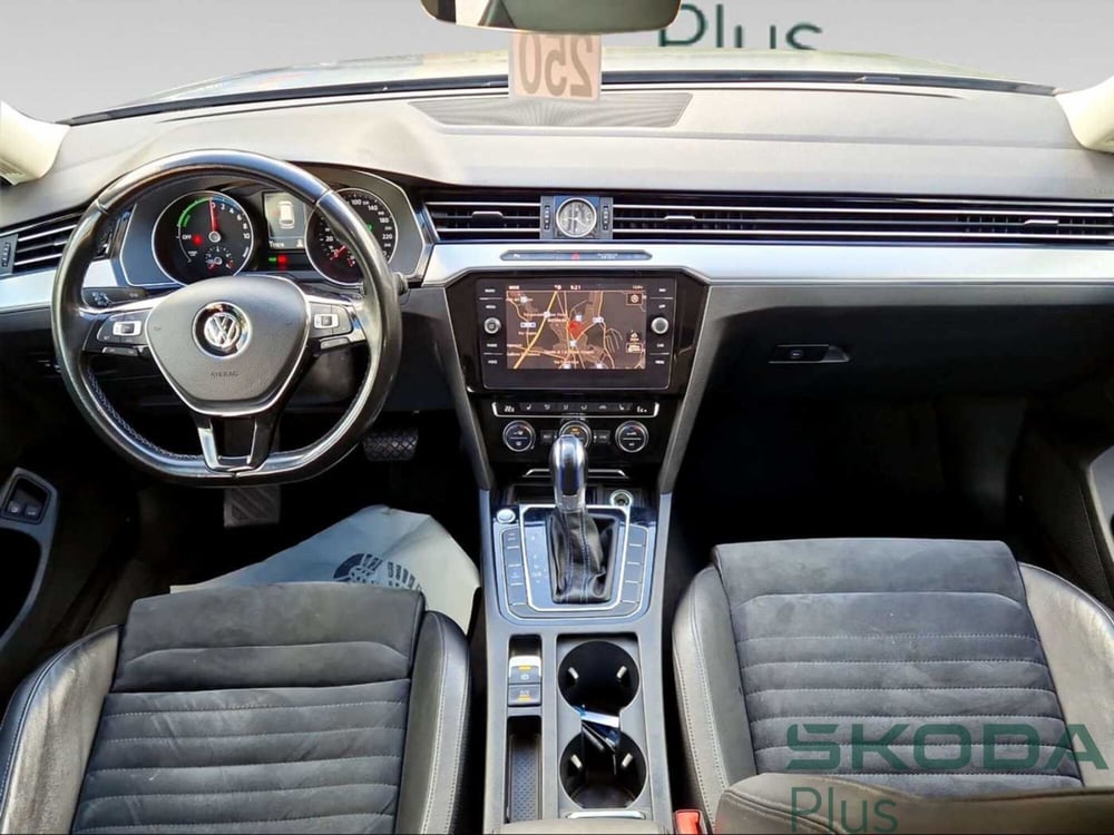 Volkswagen Passat Variant usata a Siena (7)