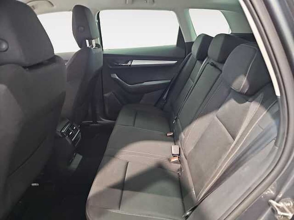 Skoda Karoq usata a Lecco (13)