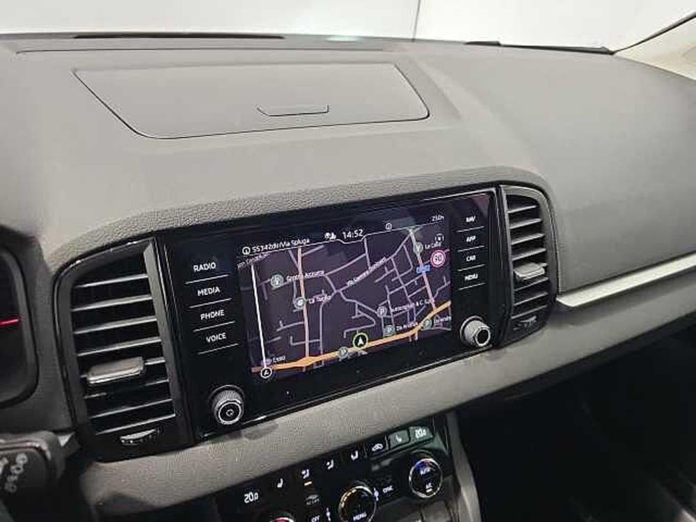 Skoda Karoq usata a Lecco (16)