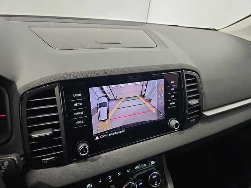 Skoda Karoq usata a Lecco (17)