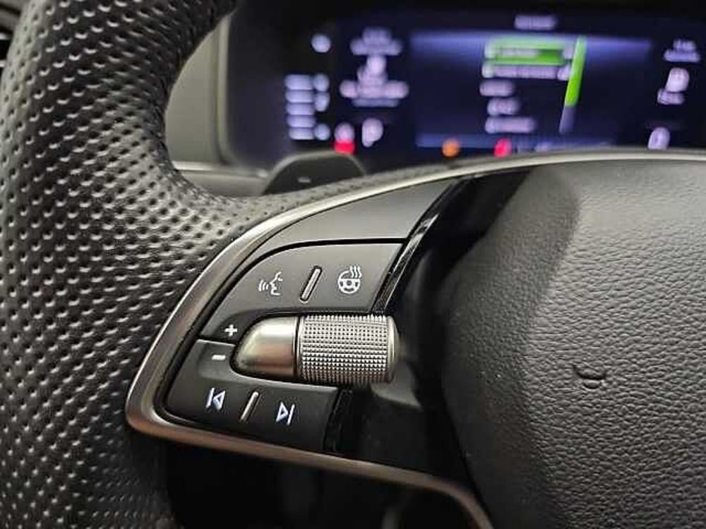 Skoda Karoq usata a Lecco (20)
