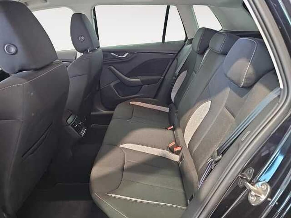 Skoda Kamiq usata a Lecco (13)