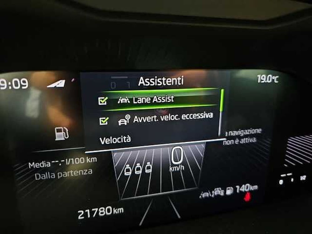 Skoda Kamiq usata a Lecco (19)