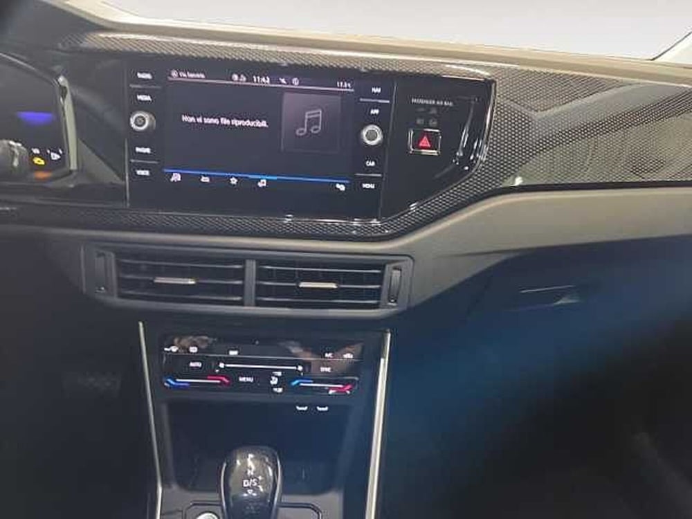 Volkswagen Taigo nuova a Lecco (11)